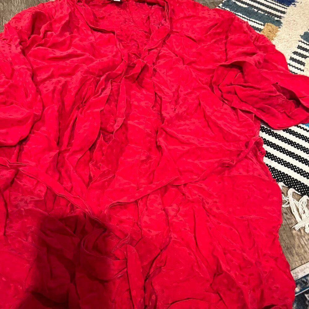 La Soie silk red robe‎ OS